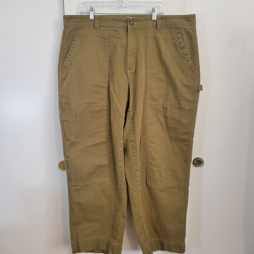 Old Navy Hight Rise Cargo Pants in Tan